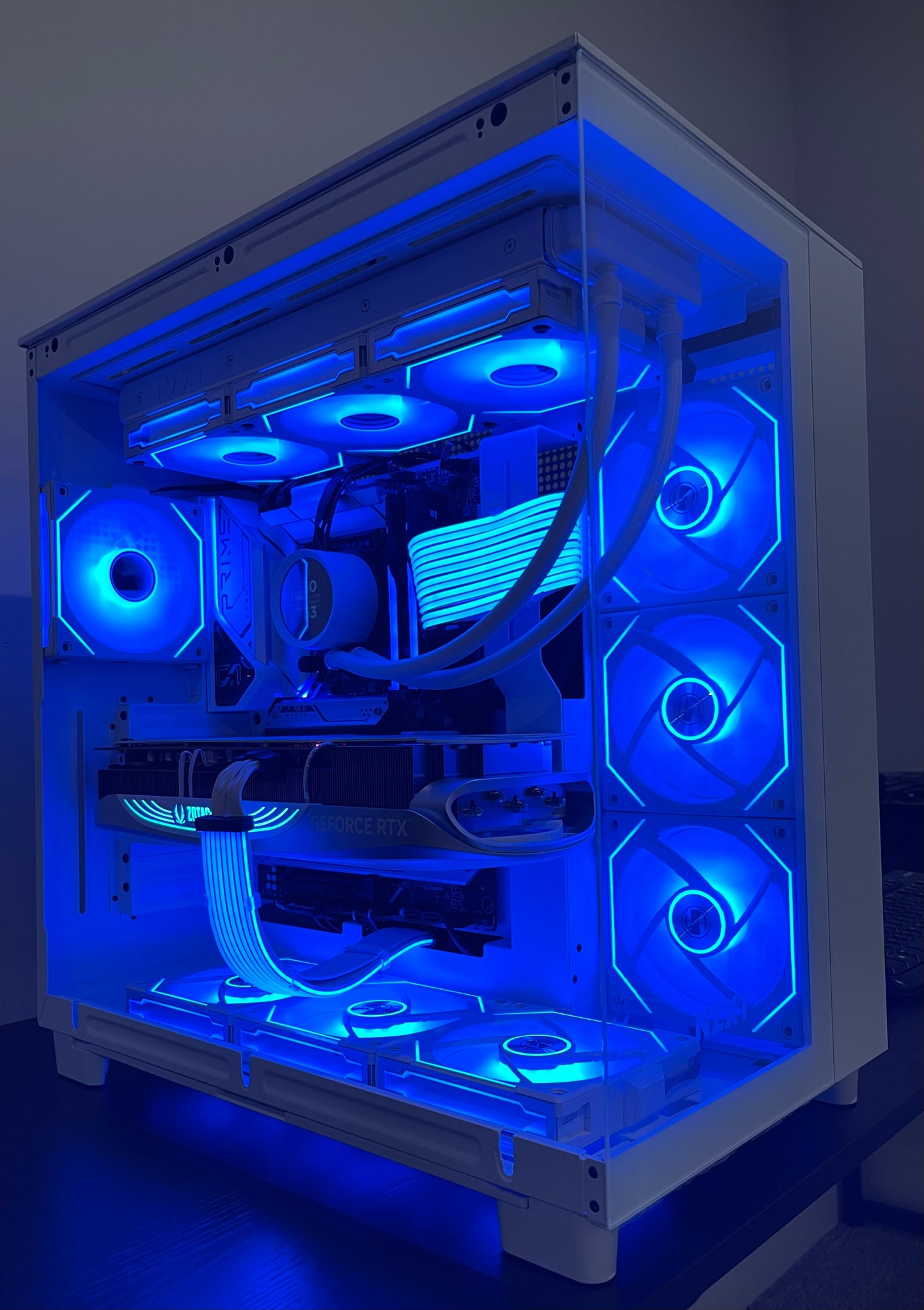 WHITE RTX 4090 CUSTOM BUILT GAMING PC - i9 14900K 64GB DDR5 4TB SSD Z790