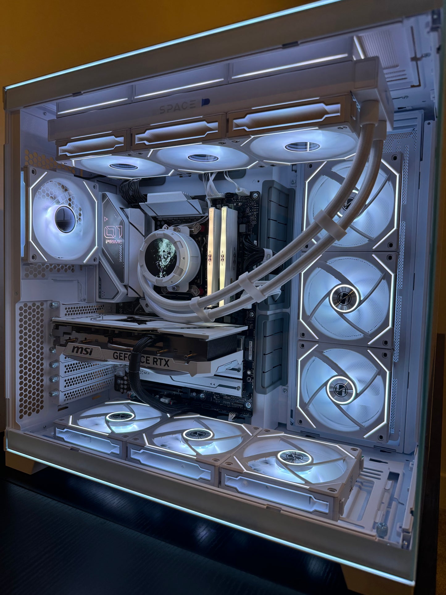 WHITE RTX 40 CUSTOM BUILT GAMING PC - RYZEN 9 7950X3D 64GB DDR5 2TB SSD