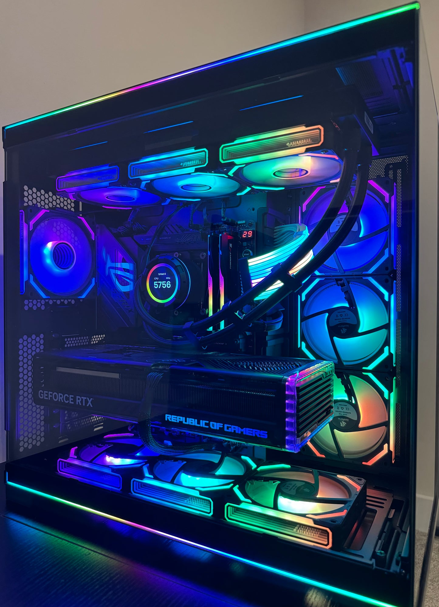 RTX 4090 CUSTOM BUILT GAMING PC - RYZEN 9 7950X3D 32GB DDR5 2TB SSD