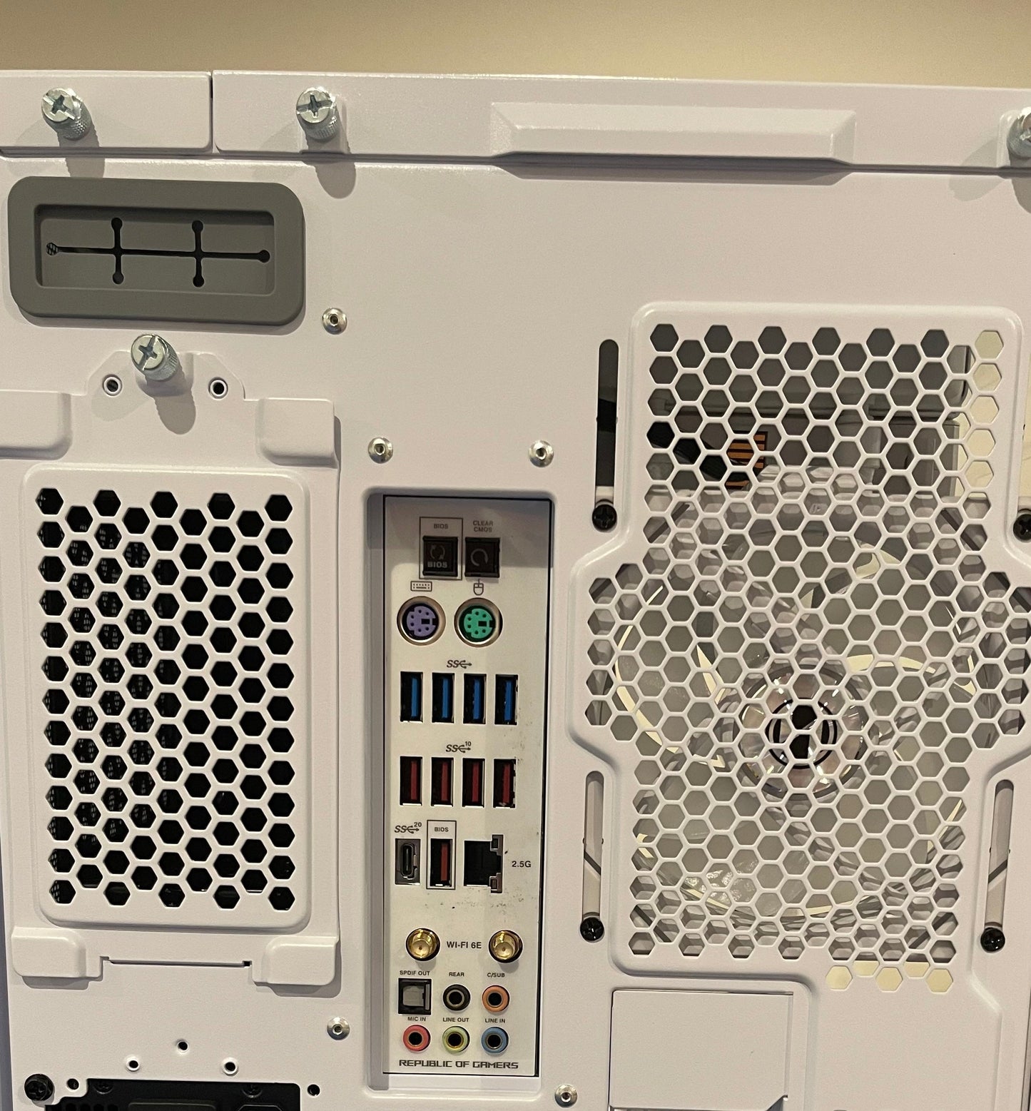 WHITE RTX 4090 CUSTOM BUILT GAMING PC - i9 14900K 64GB DDR5 4TB SSD Z790
