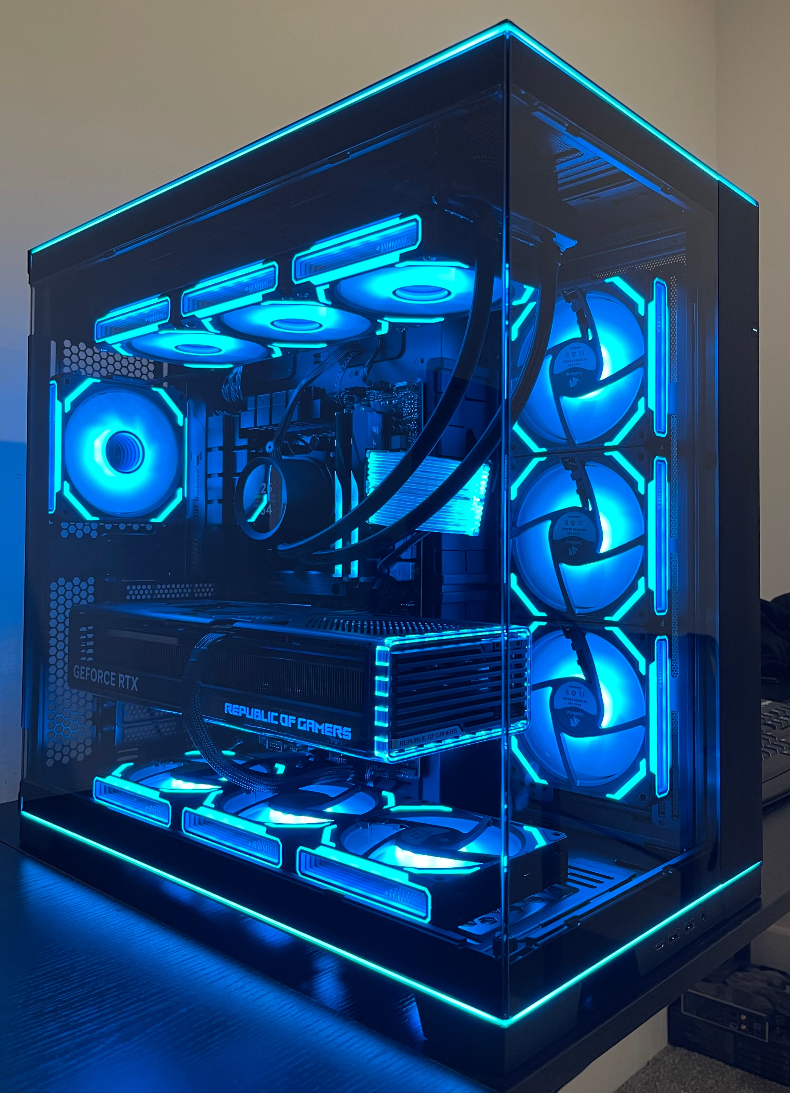 Custom Gaming PC fashion